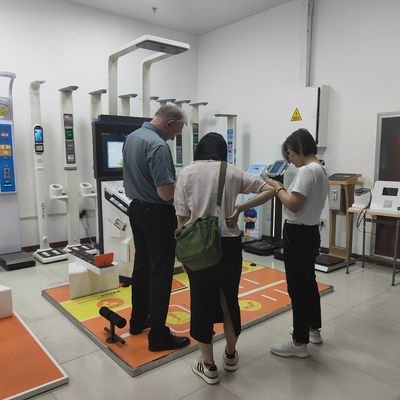 便利な健康医療検査機 体重 ≤300kg 触覚画面