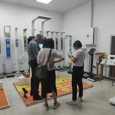 便利な健康医療検査機 体重 ≤300kg 触覚画面