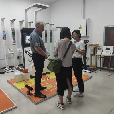 便利な健康医療検査機 体重 ≤300kg 触覚画面