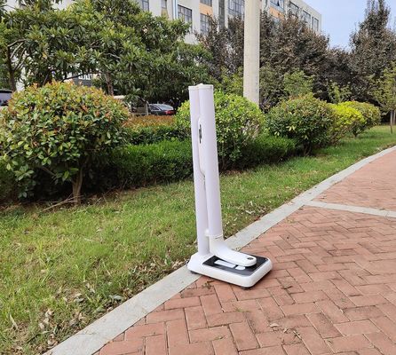立体型デジタルスケールによる体組成分析と温度測定